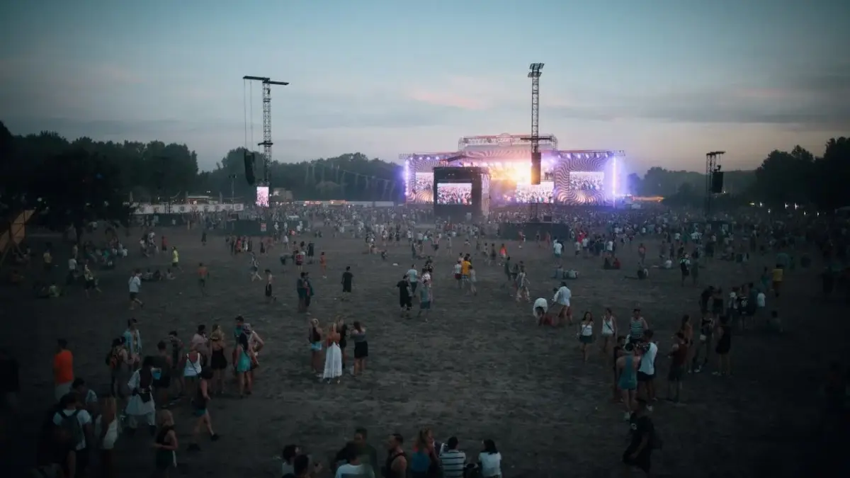 Picture of a music festival.